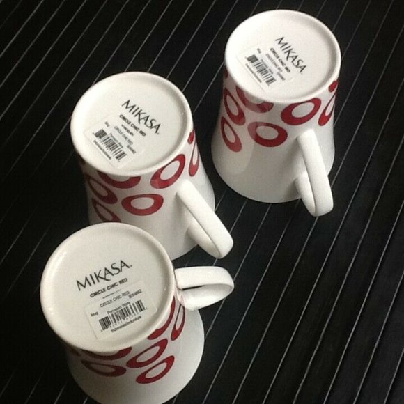 3 Mikasa 10-oz Red & White ⭕️ CIRCLE CHIC ⭕️ Mugs - Picture 6 of 8